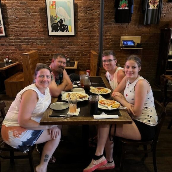 FINAL SHOW 11/8/2025 - CLOSING CLOSET - Picture 5 of 15